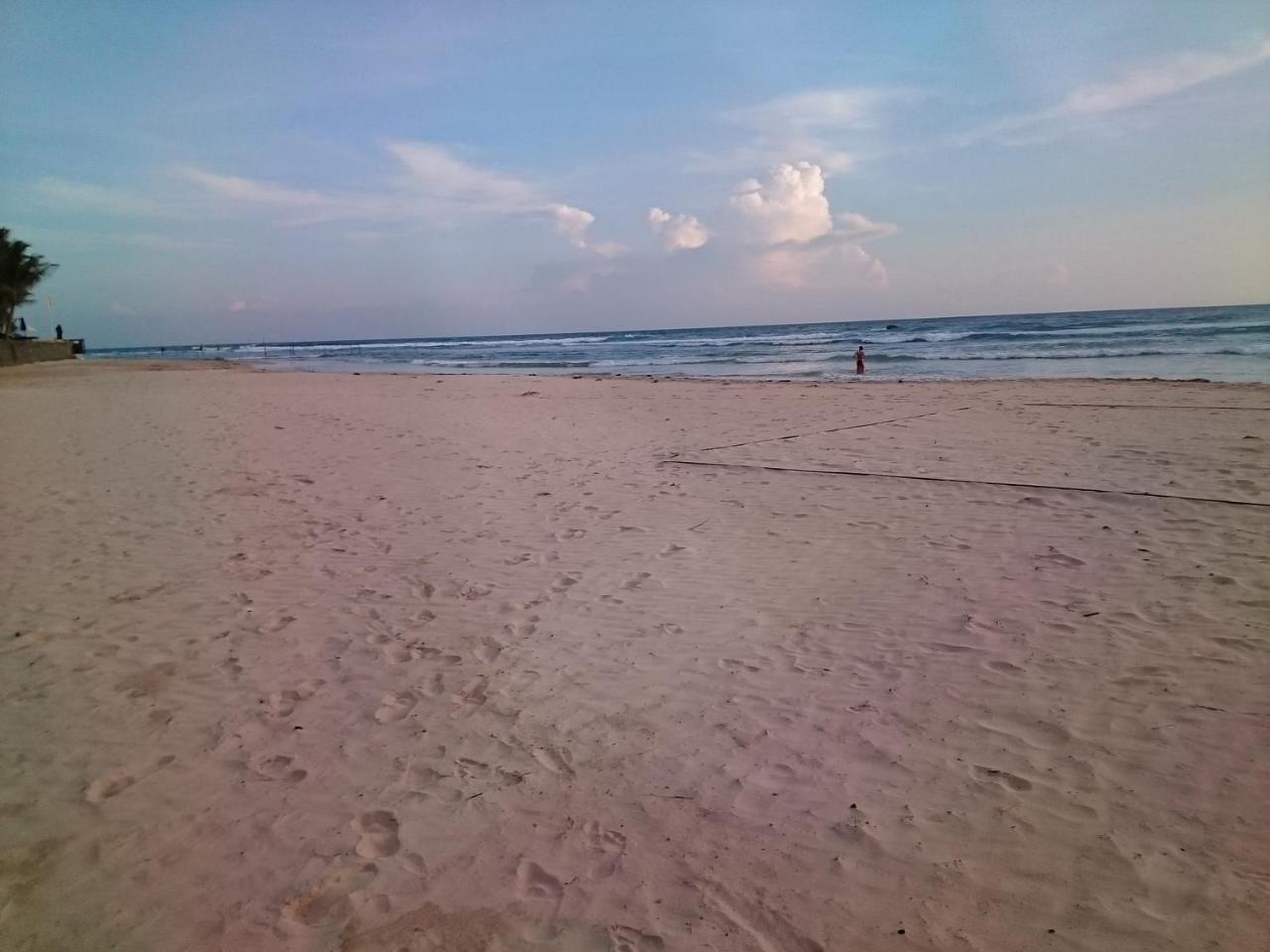 Sun And Surf Rest Hotel Ahangama Exterior foto